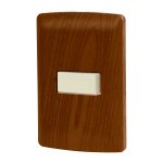 Placa armada 1 interruptor escalera, madera, linea Italiana