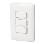 Placa armada 3 interruptores sencillos,blanco,linea Italiana